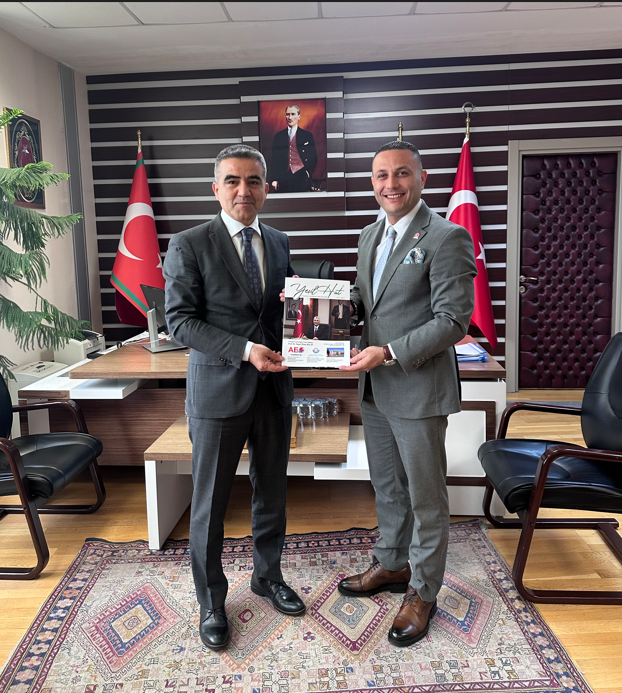 Ticaret Bakanlığı Gümrükler Genel Müdürü Sayın Mustafa Gümüş ile Ticaretin Kolaylaştırılması Daire Başkanı Sayın Meriç Kelleci'yi Makamlarında ziyaret ettik.
